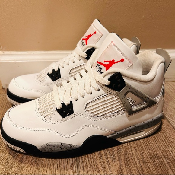 Nike Air Jordan 4 Retro OG GS Summit White Fire Red Cement Size 7Y - Worn Once